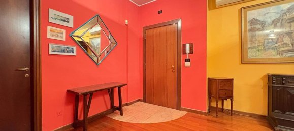 4 rooms Apartment in Milan, Italy No. 336948 4