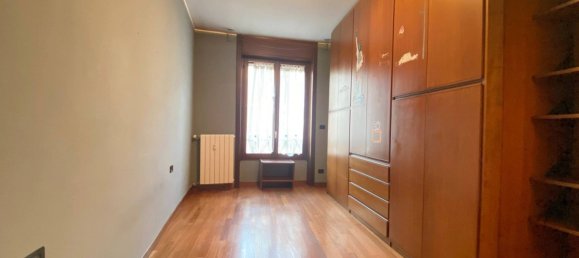 4 rooms Apartment in Milan, Italy No. 336948 11
