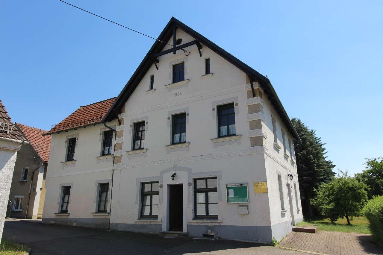 5غرفة بناية في Altenburger Land, Germany رقم 186164