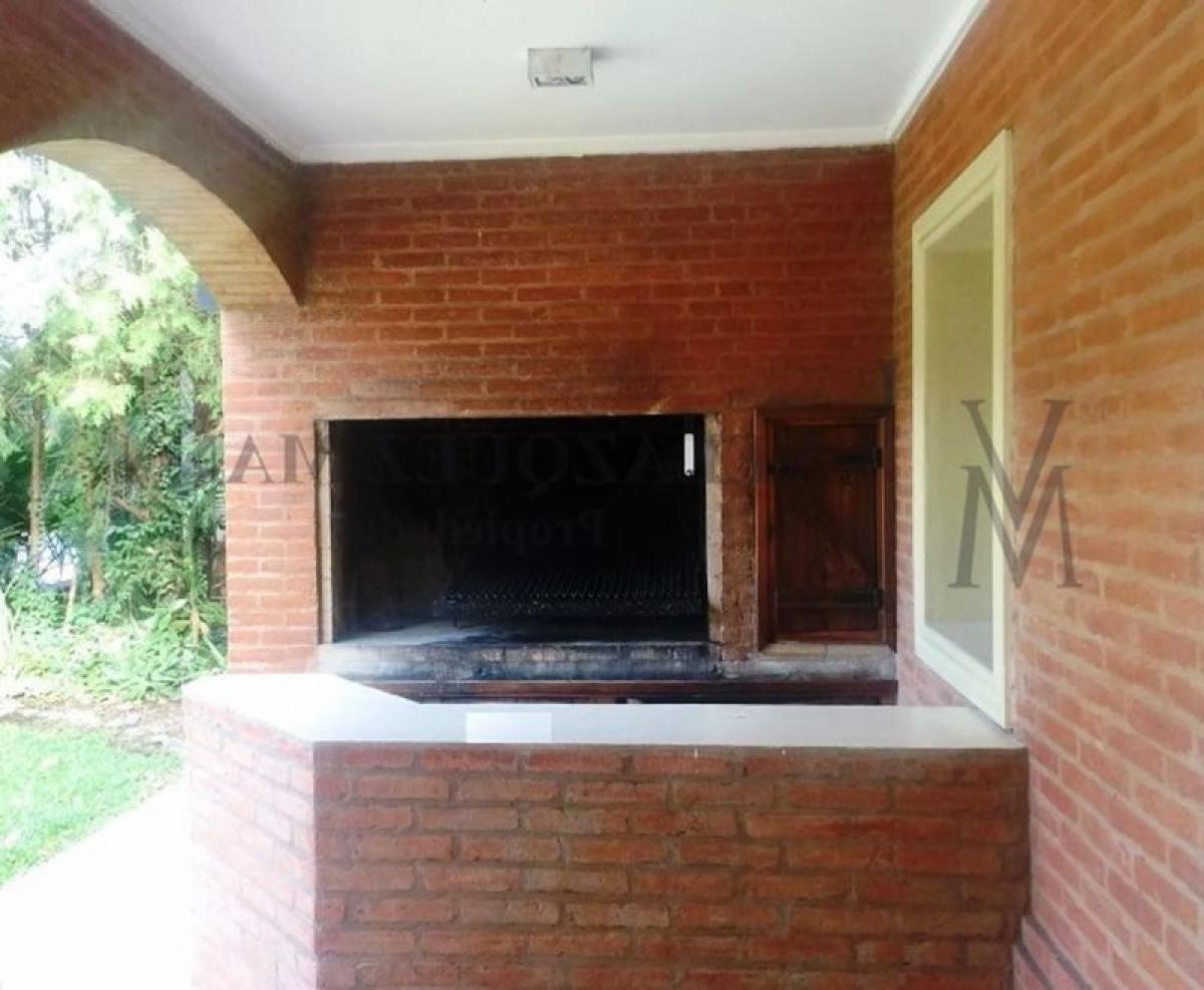 3 bedrooms House in Esteban Echeverria, Argentina No. 4040