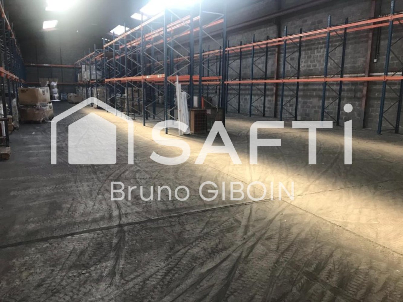 Коммерческая недвижимость 1500м² в Жьен, Франция № 265625