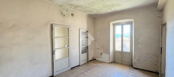 Квартира с 5 спальнями в Калольциокорте, Италия № 312034 9