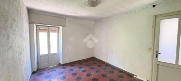 Квартира с 5 спальнями в Калольциокорте, Италия № 312034 14