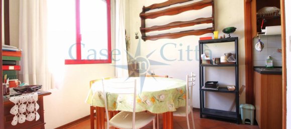 2 bedrooms Apartment in Milan, Italy No. 243166 4