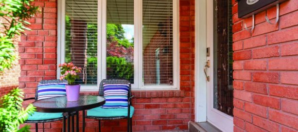 4 bedrooms House in Mississauga, Canada No. 288 4