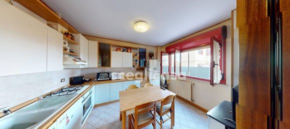 Apartamento de 3 dormitorios en Palermo, Italy No. 378374 8