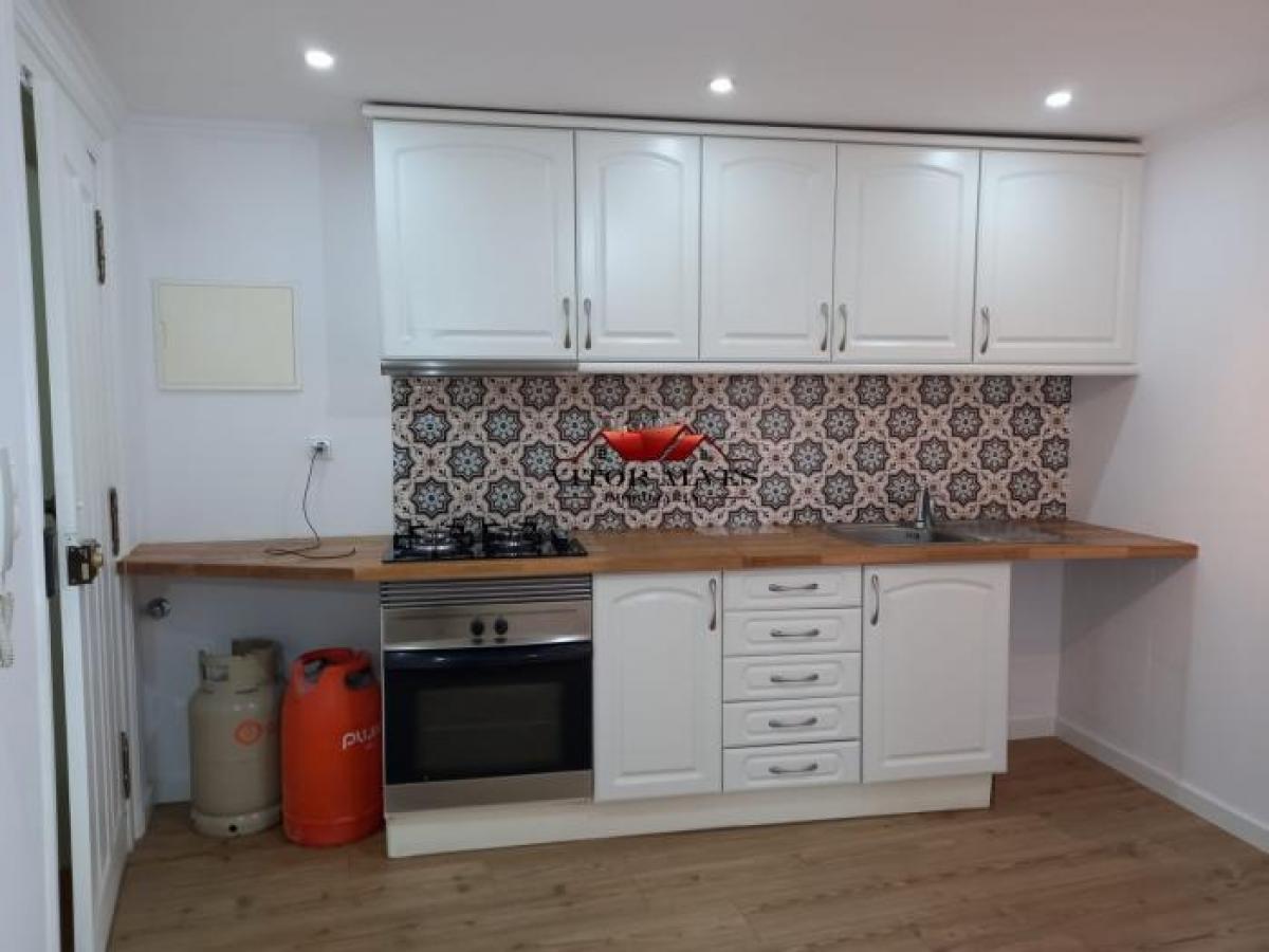 Studio for sale in Lisbon, Portugal № 3031