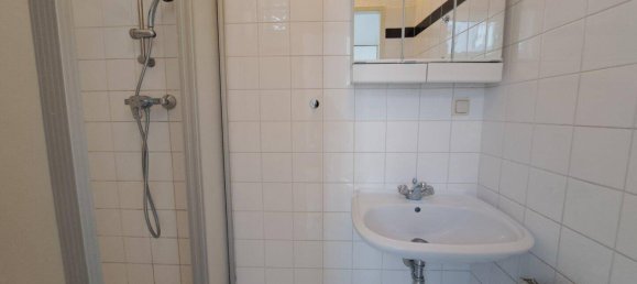 2 rooms Apartment in Leopoldstadt, Austria No. 23131 3