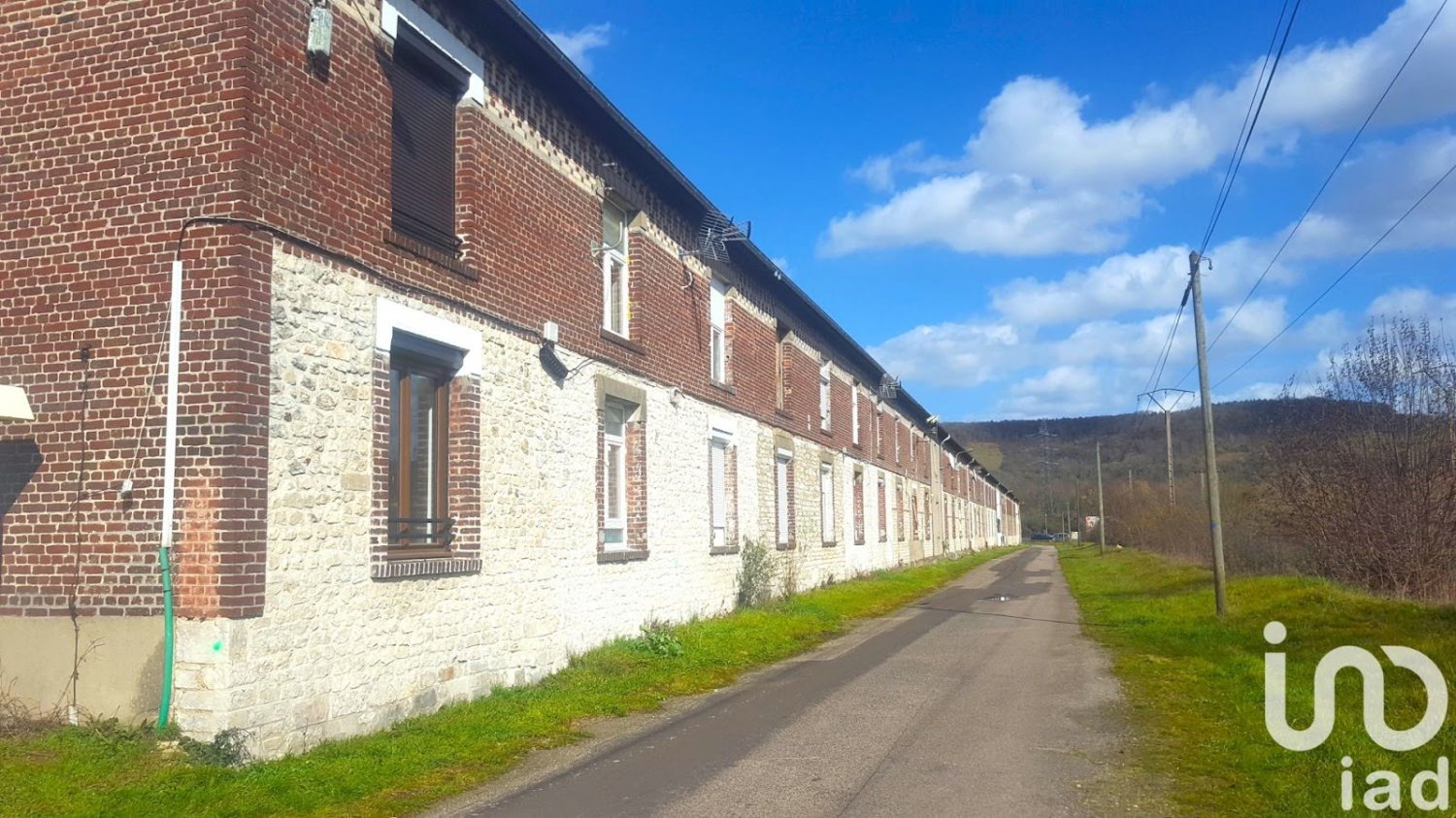 2 bedrooms House in Saint-Etienne-du-Rouvray, France No. 295396