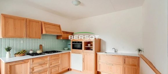 3 bedrooms House in Mandeure, France No. 313769 2