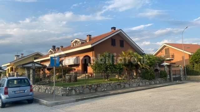 Villa T3 em Airasca, Italy N.º 214582