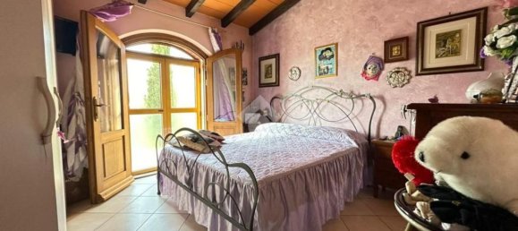 6 rooms Villa in Sarzana, Italy No. 157520 9