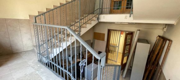 Oficina de 5 habitaciónes en Moncalieri, Italy No. 81953 20