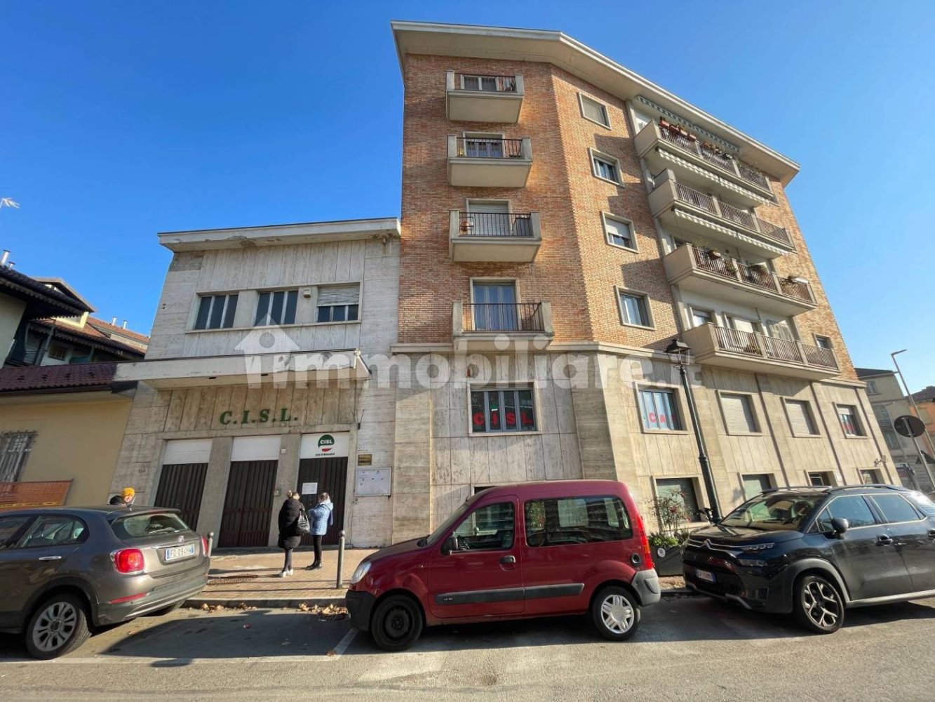 Oficina de 5 habitaciónes en Moncalieri, Italy No. 81953