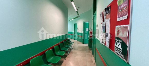 Oficina de 5 habitaciónes en Moncalieri, Italy No. 81953 11