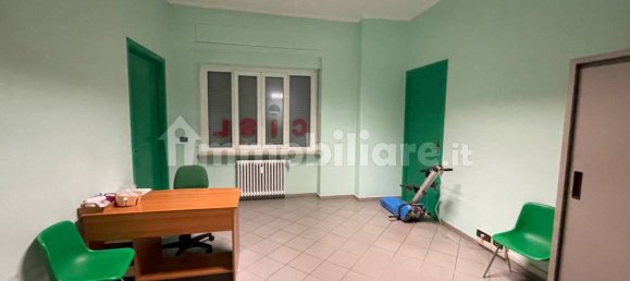 Oficina de 5 habitaciónes en Moncalieri, Italy No. 81953 14