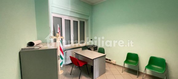 Oficina de 5 habitaciónes en Moncalieri, Italy No. 81953 13