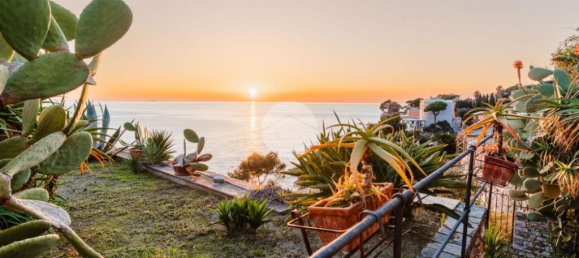 6 chambres Villa à Recco, Italy No. 214604 3