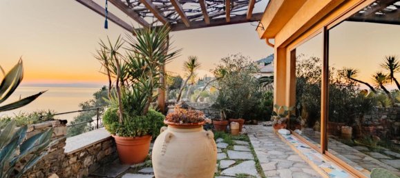 6 chambres Villa à Recco, Italy No. 214604 2