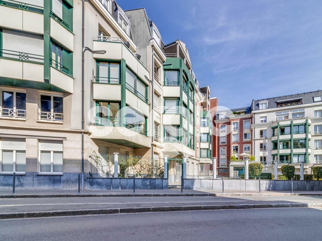 1 bedroom Apartment in Lille, France No. 77350