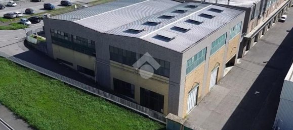 4-salle Entrepôt à Chiuduno, Italy No. 353965 25