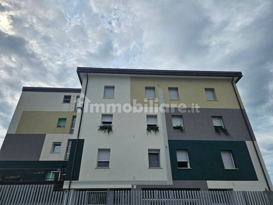 2 غرف نوم شقة في Udine, Italy رقم 308471