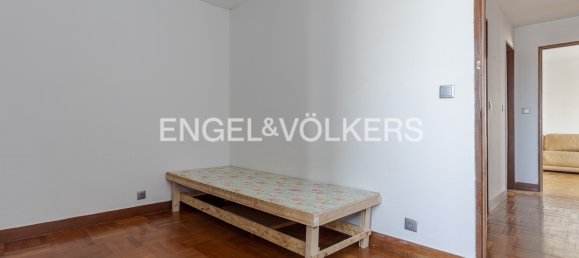 3 bedrooms Apartment in Lisbon, Portugal No. 12600 22