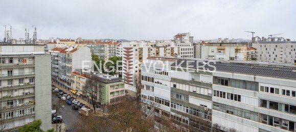 3 bedrooms Apartment in Lisbon, Portugal No. 12600 24
