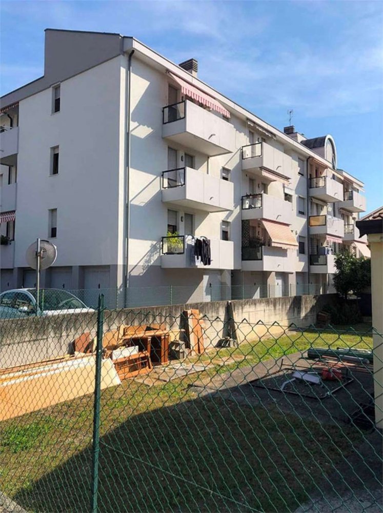 5 rooms Apartment in Venice, Italy No. 213492