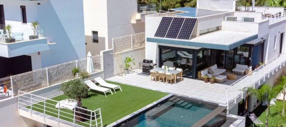 5 bedrooms Villa in San Miguel de Salinas, Spain No. 183594 4