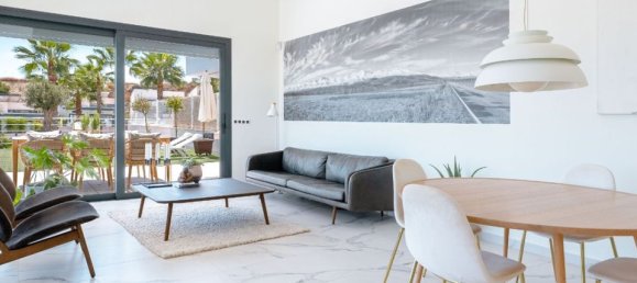 5 bedrooms Villa in San Miguel de Salinas, Spain No. 183594 9