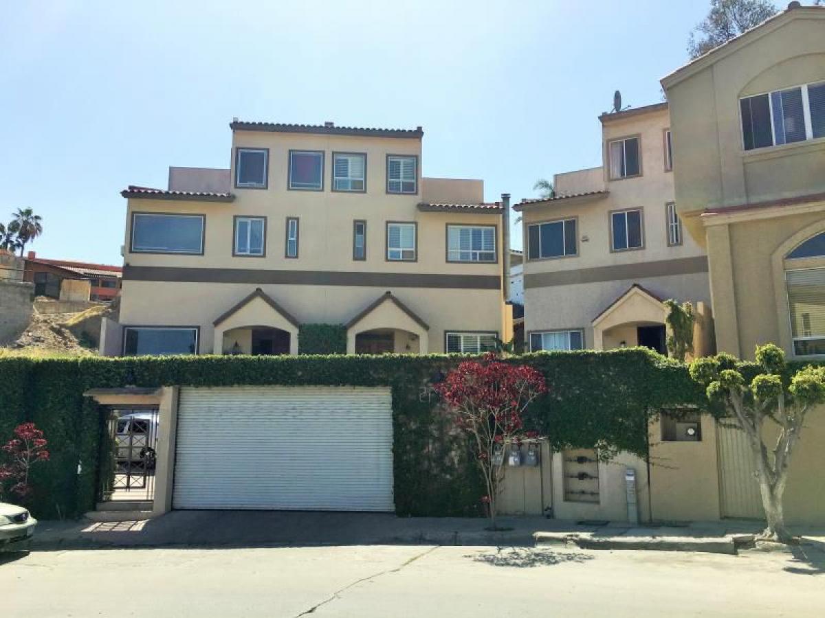 4 bedrooms House in Tijuana, Mexico No. 153353