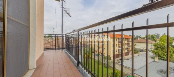 3 rooms Apartment in Zibido San Giacomo, Italy No. 129311 6