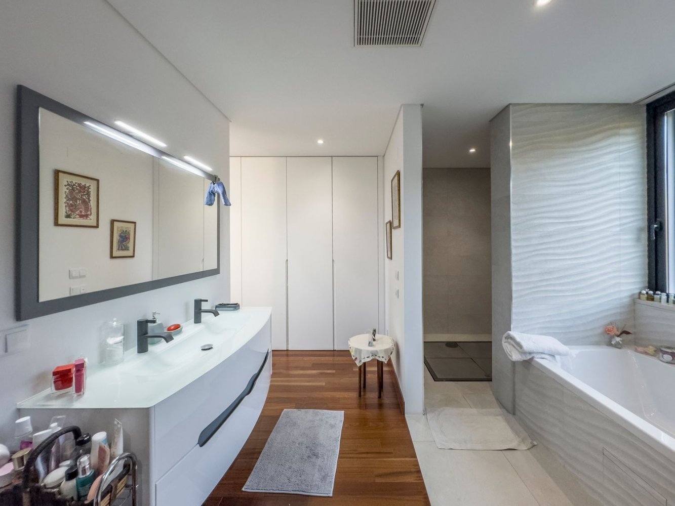 Casa de 4 dormitorios en Faro, Portugal No. 136917