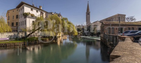 4 rooms Apartment in Pordenone, Italy No. 13169 32