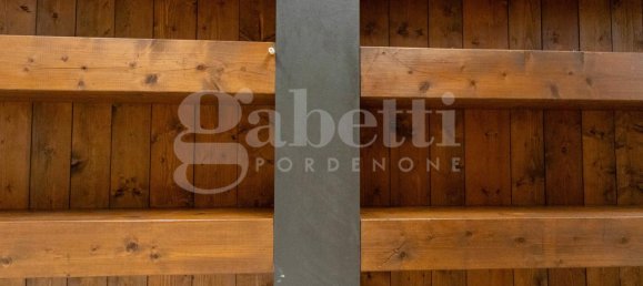 4 rooms Apartment in Pordenone, Italy No. 13169 7