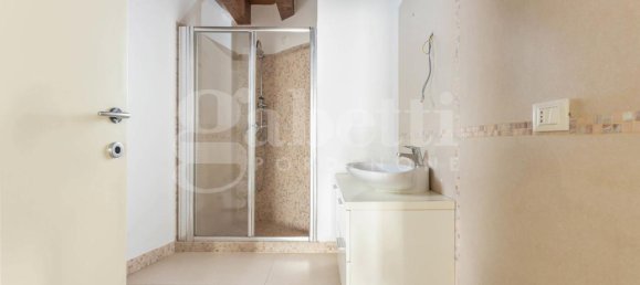 4 rooms Apartment in Pordenone, Italy No. 13169 18