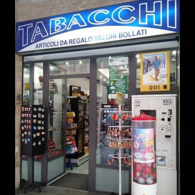 Коммерческая недвижимость с 3 комнатами в Форли, Италия № 225910