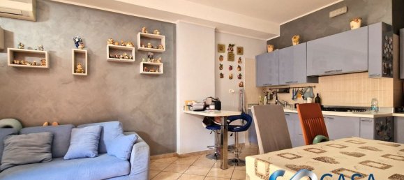3 rooms Apartment in Rome, Italy No. 47725 6