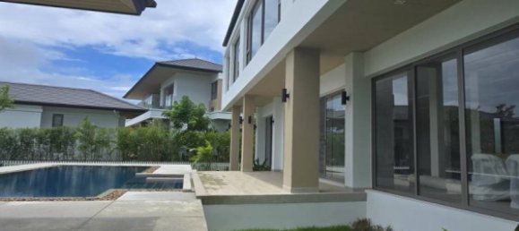 5 bedrooms Villa in Bang Tao, Thailand No. 23807 3