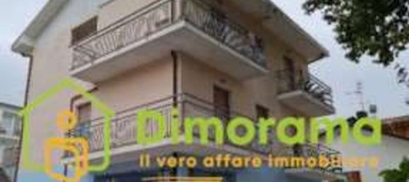 550m² Building in Cesenatico, Italy No. 358339 4