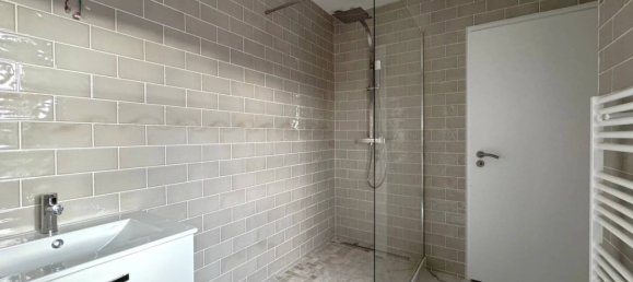 Apartamento de 2 dormitorios en Compiegne, France No. 152536 5