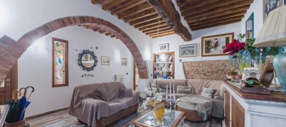 6 rooms House in Cascina, Italy No. 258441 9