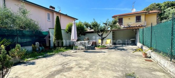 Casa de 4 dormitorios en Lucca, Italy No. 332548 44