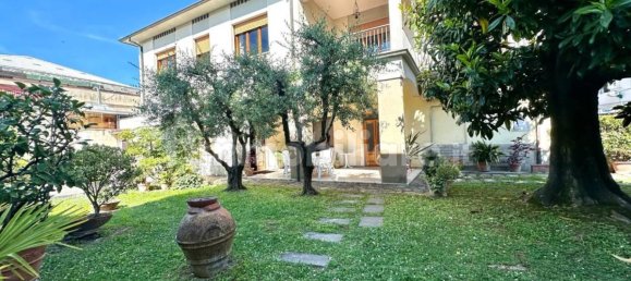 Casa de 4 dormitorios en Lucca, Italy No. 332548 50