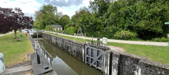 4 bedrooms House in Donnery, France No. 238713 3