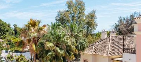 3 bedrooms Penthouse in Marbella, Spain No. 114292 4