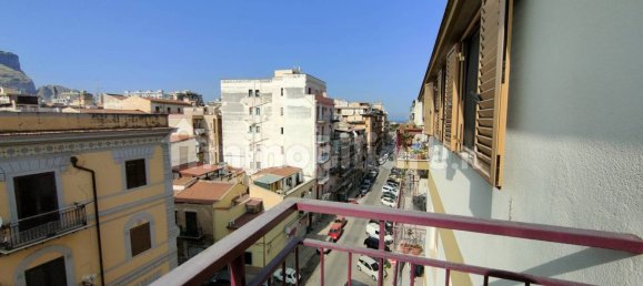 2 bedrooms Apartment in Palermo, Italy No. 44957 16
