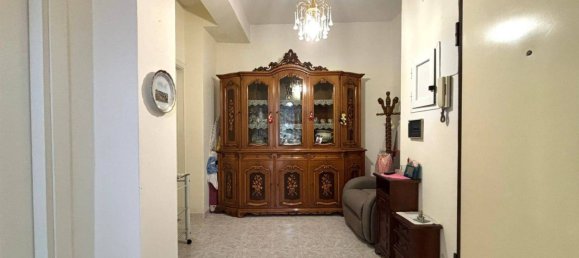 1 bedroom Apartment in Rome, Italy No. 273659 8