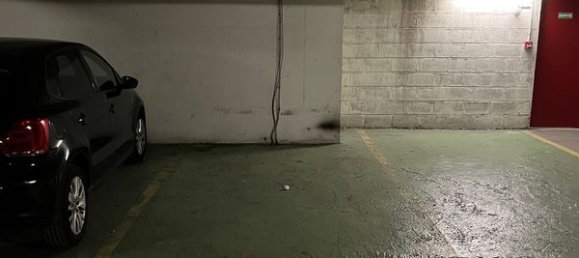 Parkplatz in Paris, France, Nr. 363216 2